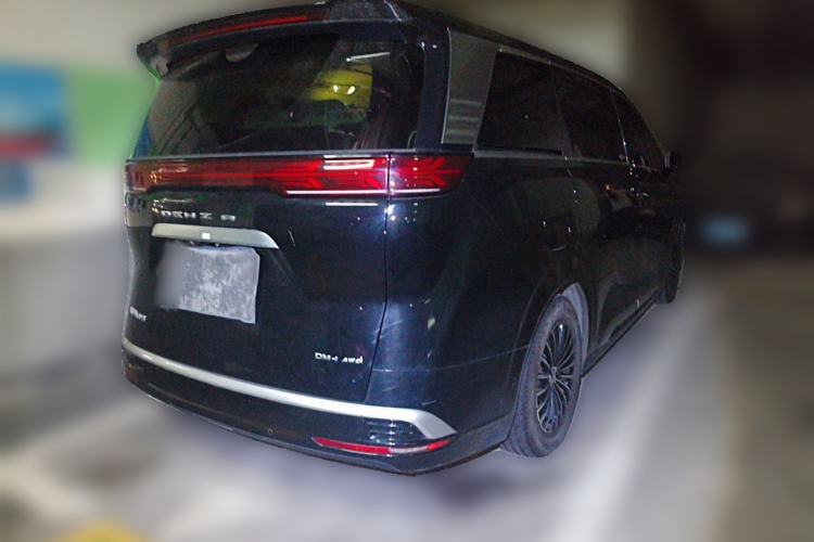Used Denza D9 2024 DM-i 980 Four-Wheel Drive Flagship Model Rear Right 45 Deg