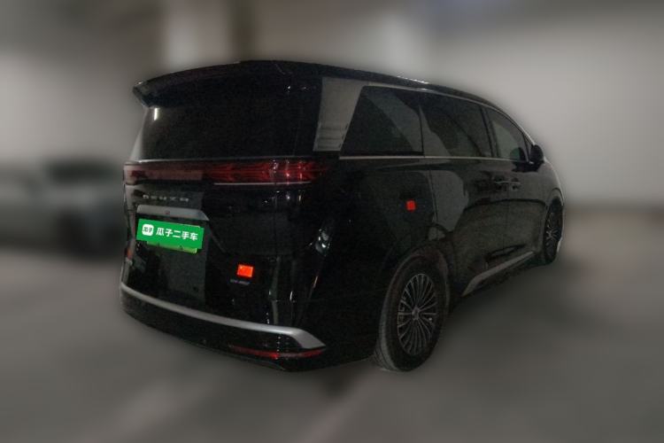 Used Denza D9 2024 EV 600 Four-Wheel-Drive Flagship Model Rear Right 45 Deg
