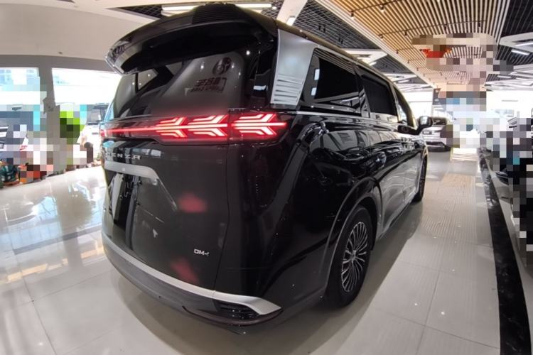 Used Denza D9 2024 DM-i 970 Luxury Model Rear Right 45 Deg