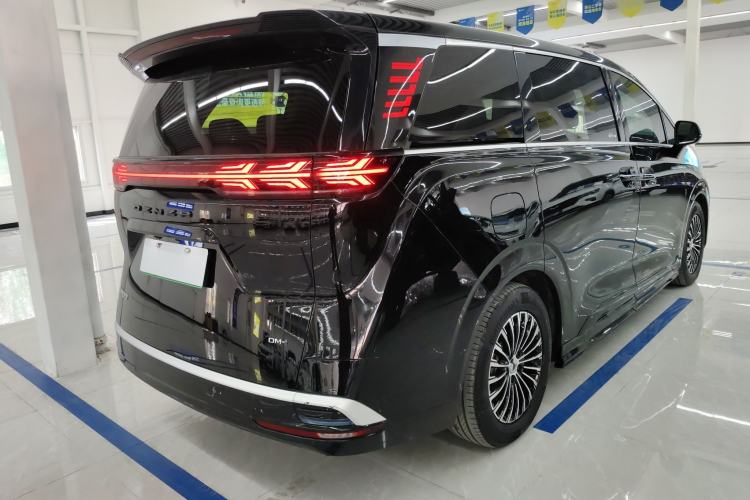 Used Denza D9 2024 DM-i 1050 Luxury Model Rear Right 45 Deg