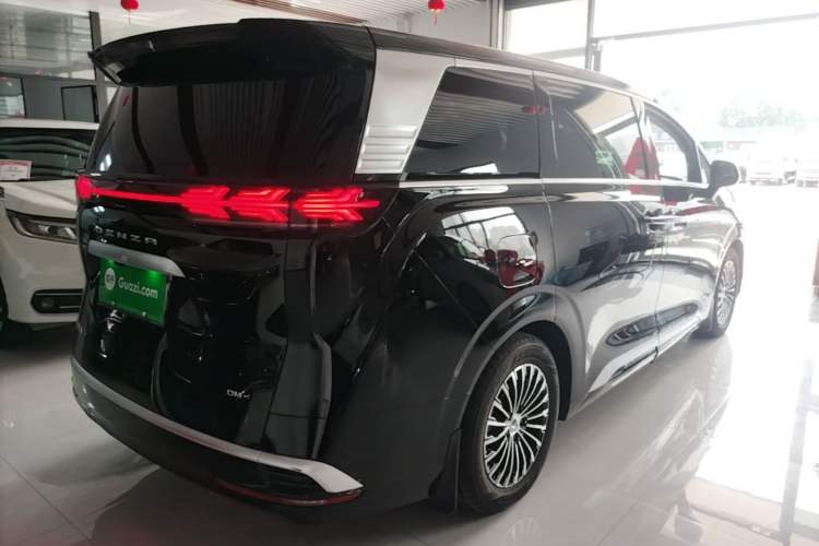 Used Denza D9 2024 DM-i 1050 Luxury Model Rear Right 45 Deg