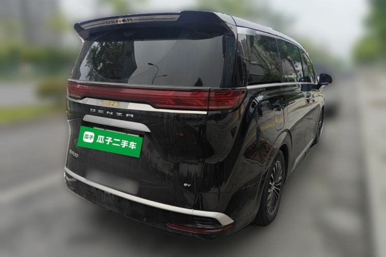 Used Denza D9 2024 EV 620 Premium Model Rear Right 45 Deg