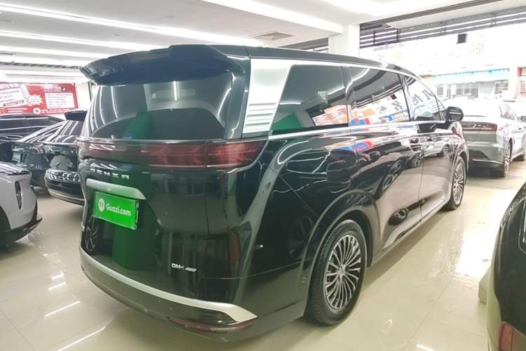 Used Denza D9 2024 DM-i 980 Four-Wheel Drive Flagship Model Rear Right 45 Deg