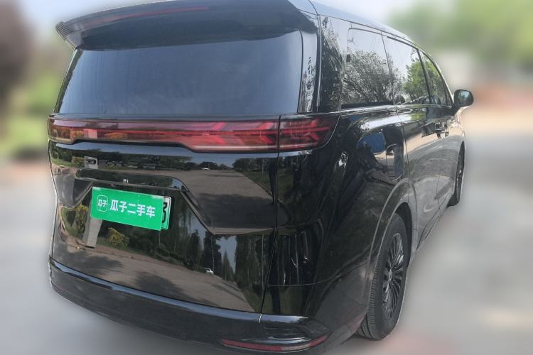 Used Denza D9 2024 DM-i 980 Four-Wheel Drive Flagship Model Rear Right 45 Deg