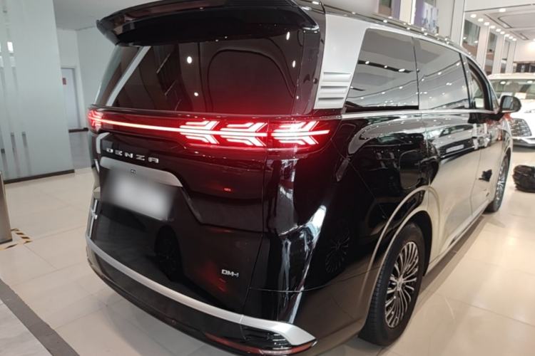 Used Denza D9 2024 DM-i 1050 Luxury Model Rear Right 45 Deg