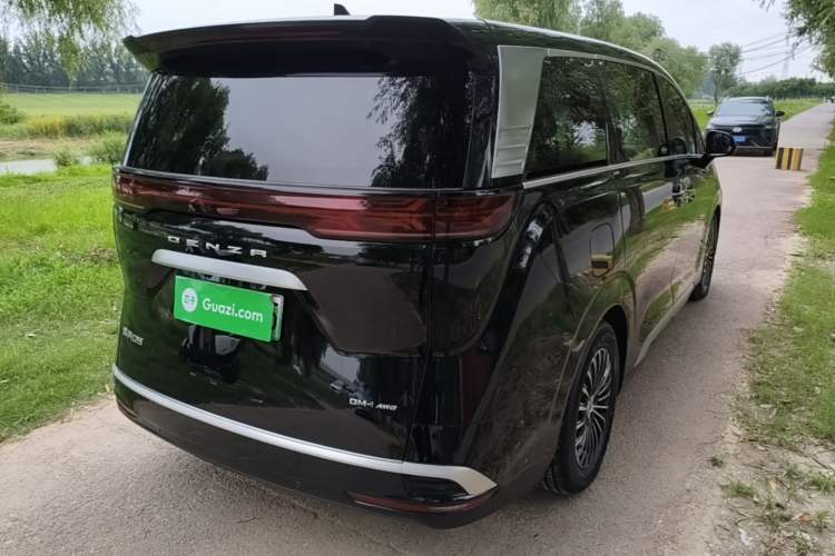 Used Denza D9 2024 DM-i 980 Four-Wheel Drive Prestige Model Rear Right 45 Deg
