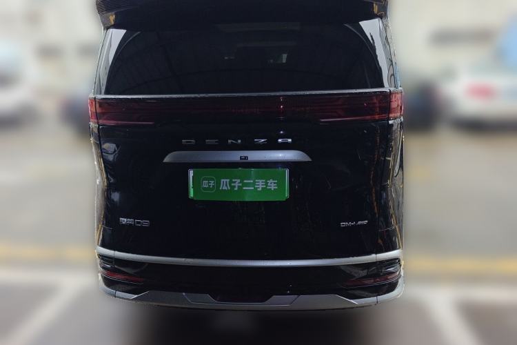 Used Denza D9 2024 DM-i 980 Four-Wheel Drive Prestige Model Rear