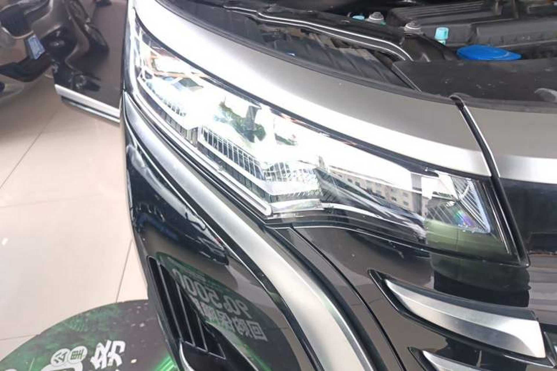 Used Denza D9 2024 DM-i 970 Luxury Model Right Front Headlight