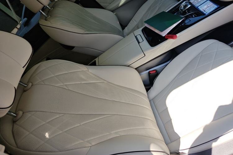 Used Denza D9 2024 DM-i 980 Four-Wheel Drive Prestige Model Right Front Seat