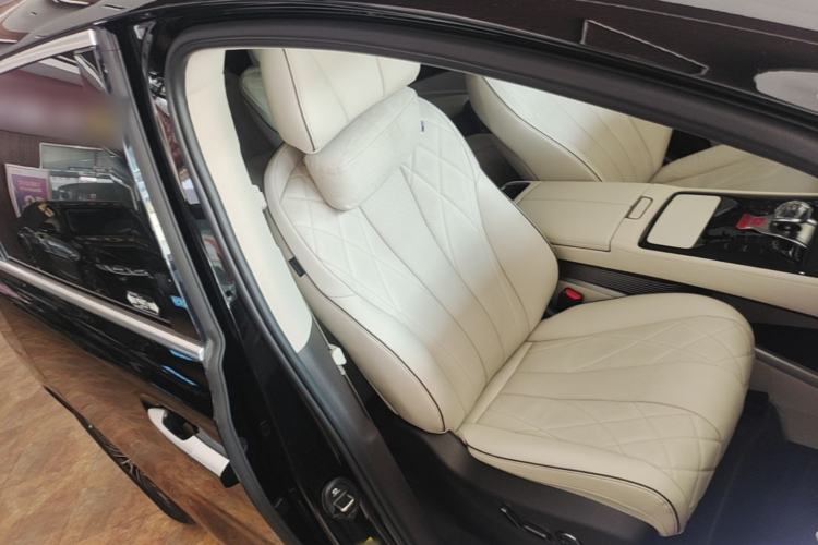 Used Denza D9 2024 DM-i 1050 Luxury Model Right Front Seat