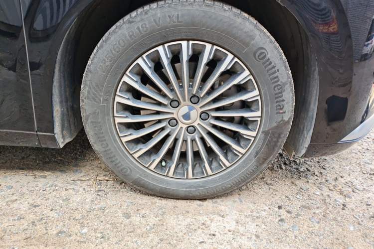 Used Denza D9 2024 DM-i 1050 Luxury Model Right Front Wheel Hub