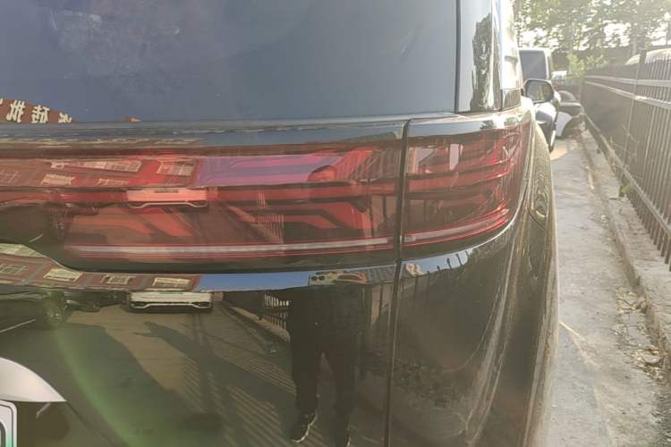 Used Denza D9 2024 DM-i 1050 Luxury Model Right Rear Taillight