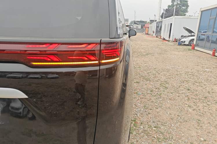 Used Denza D9 2024 DM-i 970 Luxury Model Right Rear Taillight