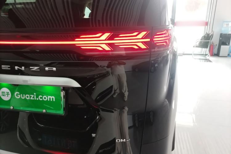Used Denza D9 2024 DM-i 1050 Luxury Model Right Rear Taillight