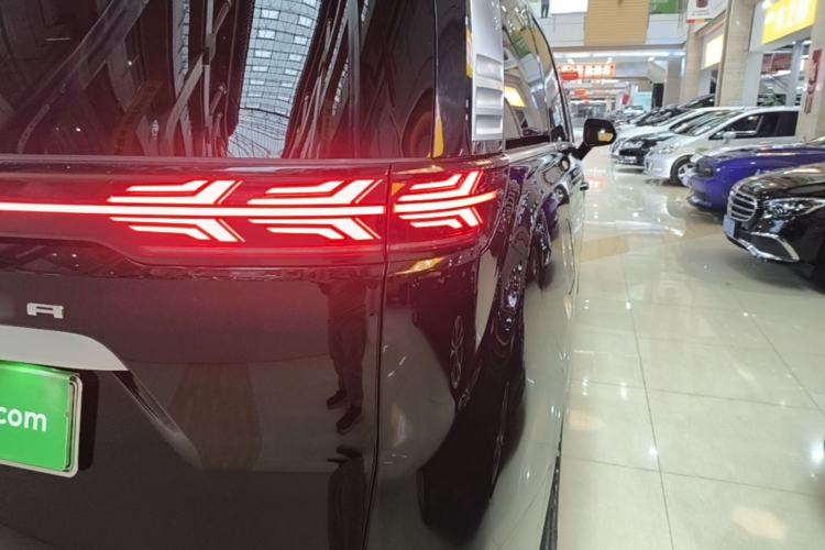 Used Denza D9 2024 DM-i 1050 Luxury Model Right Rear Taillight