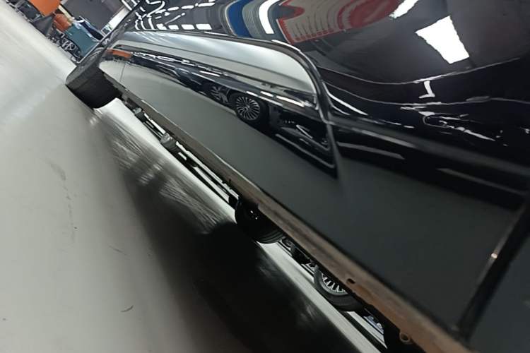 Used Denza D9 2024 PIONEER Four-Seat Pioneer Edition Right Side Sill