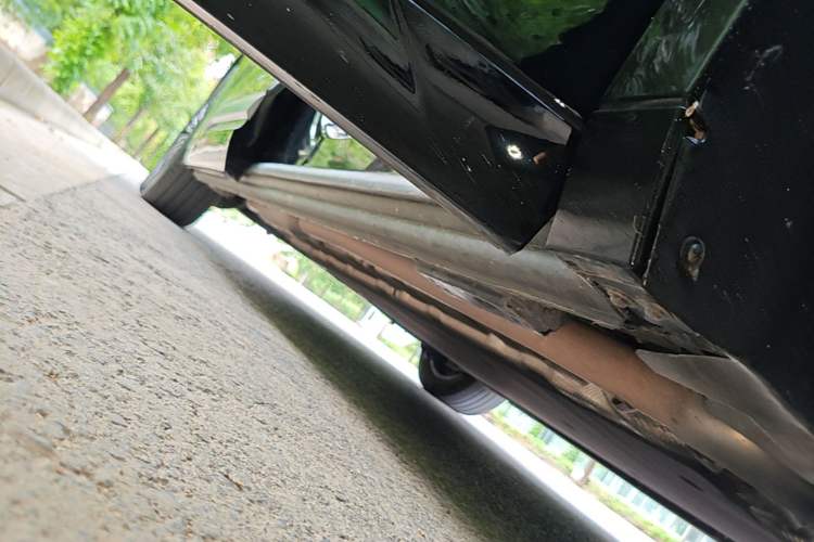 Used Denza D9 2024 DM-i 980 Four-Wheel Drive Flagship Model Right Side Sill