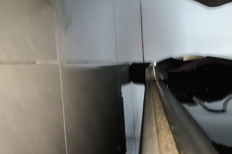 Used Denza D9 2024 DM-i 980 Four-Wheel Drive Prestige Model Right Side Sill