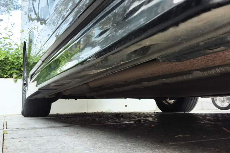 Used Denza D9 2024 DM-i 980 Four-Wheel Drive Prestige Model Right Side Sill