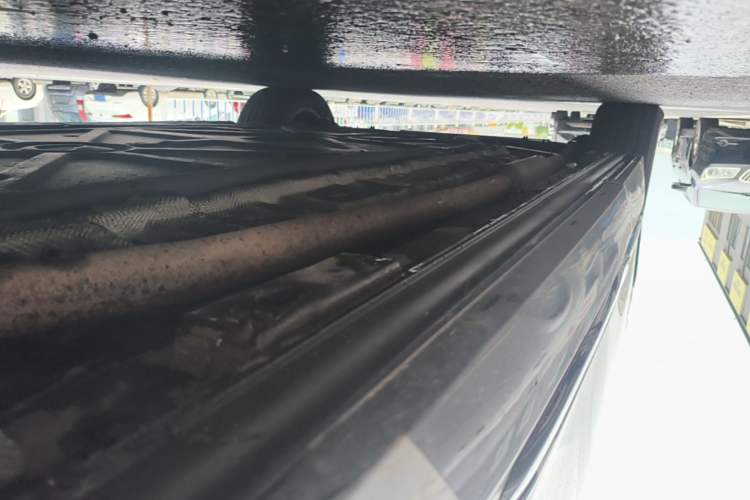 Used Denza D9 2024 DM-i 980 Four-Wheel Drive Prestige Model Right Side Sill