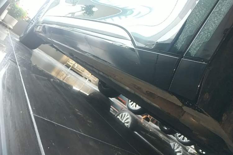 Used Denza D9 2024 DM-i 980 Four-Wheel Drive Flagship Model Right Side Sill