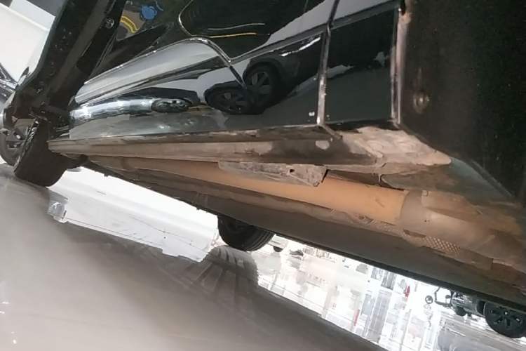 Used Denza D9 2024 DM-i 980 Four-Wheel Drive Prestige Model Right Side Sill
