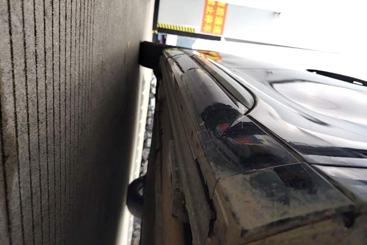 Used Denza D9 2024 DM-i 980 Four-Wheel Drive Flagship Model Right Side Sill