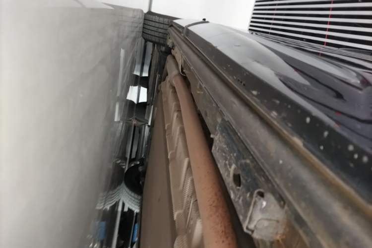 Used Denza D9 2024 DM-i 1050 Luxury Model Right Side Sill