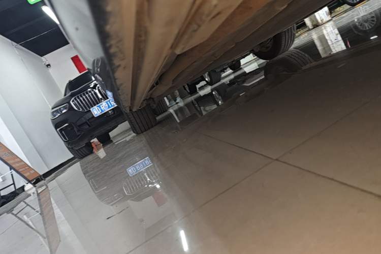 Used Denza D9 2024 DM-i 980 Four-Wheel Drive Prestige Model Right Side Sill