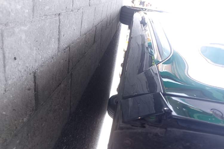 Used Denza D9 2024 DM-i 980 Four-Wheel Drive Flagship Model Right Side Sill