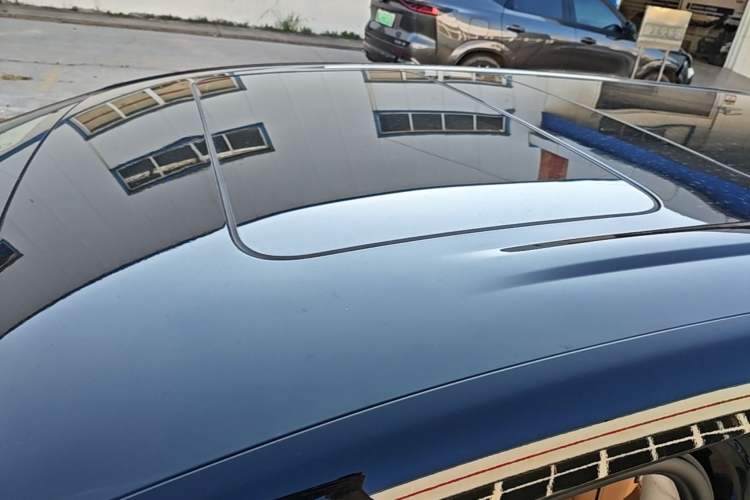 Used Denza D9 2024 DM-i 980 Four-Wheel Drive Prestige Model Roof