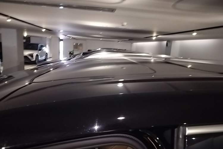 Used Denza D9 2024 DM-i 1050 Luxury Model Roof