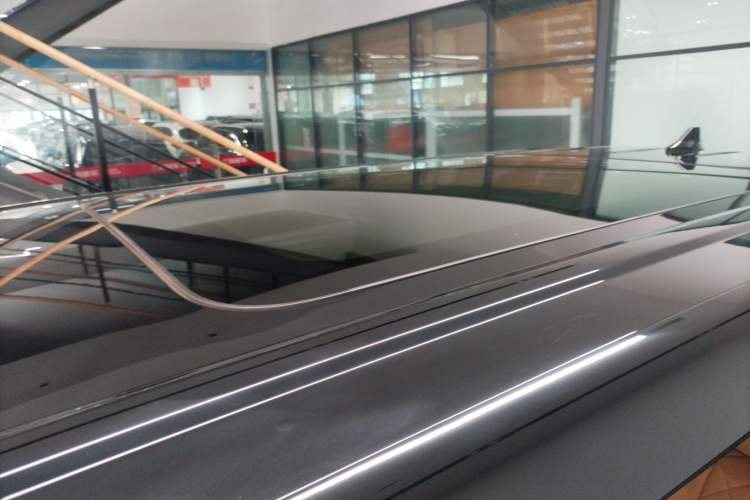 Used Denza D9 2024 DM-i 980 Four-Wheel Drive Prestige Model Roof