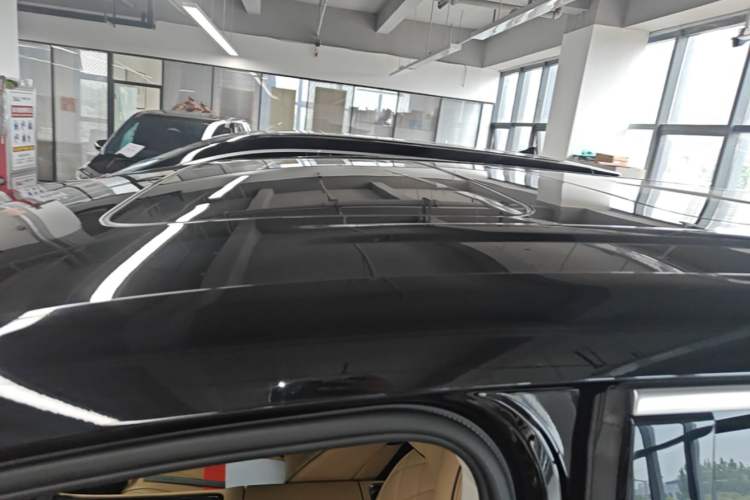 Used Denza D9 2024 DM-i 980 Four-Wheel Drive Prestige Model Roof