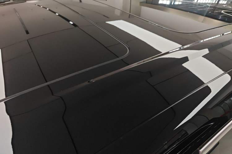 Used Denza D9 2024 DM-i 1050 Luxury Model Roof