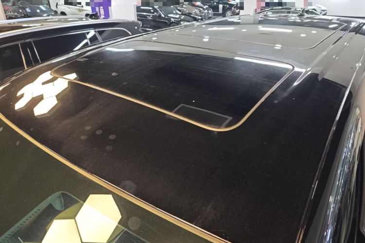 Used Denza D9 2024 DM-i 1050 Luxury Model Roof