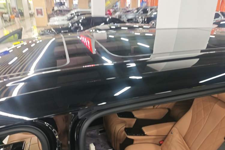 Used Denza D9 2024 DM-i 980 Four-Wheel Drive Prestige Model Roof