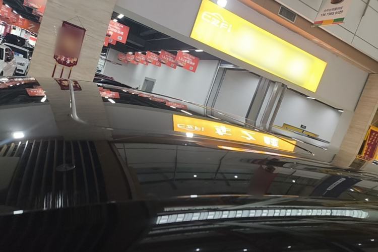 Used Denza D9 2024 DM-i 1050 Luxury Model Roof