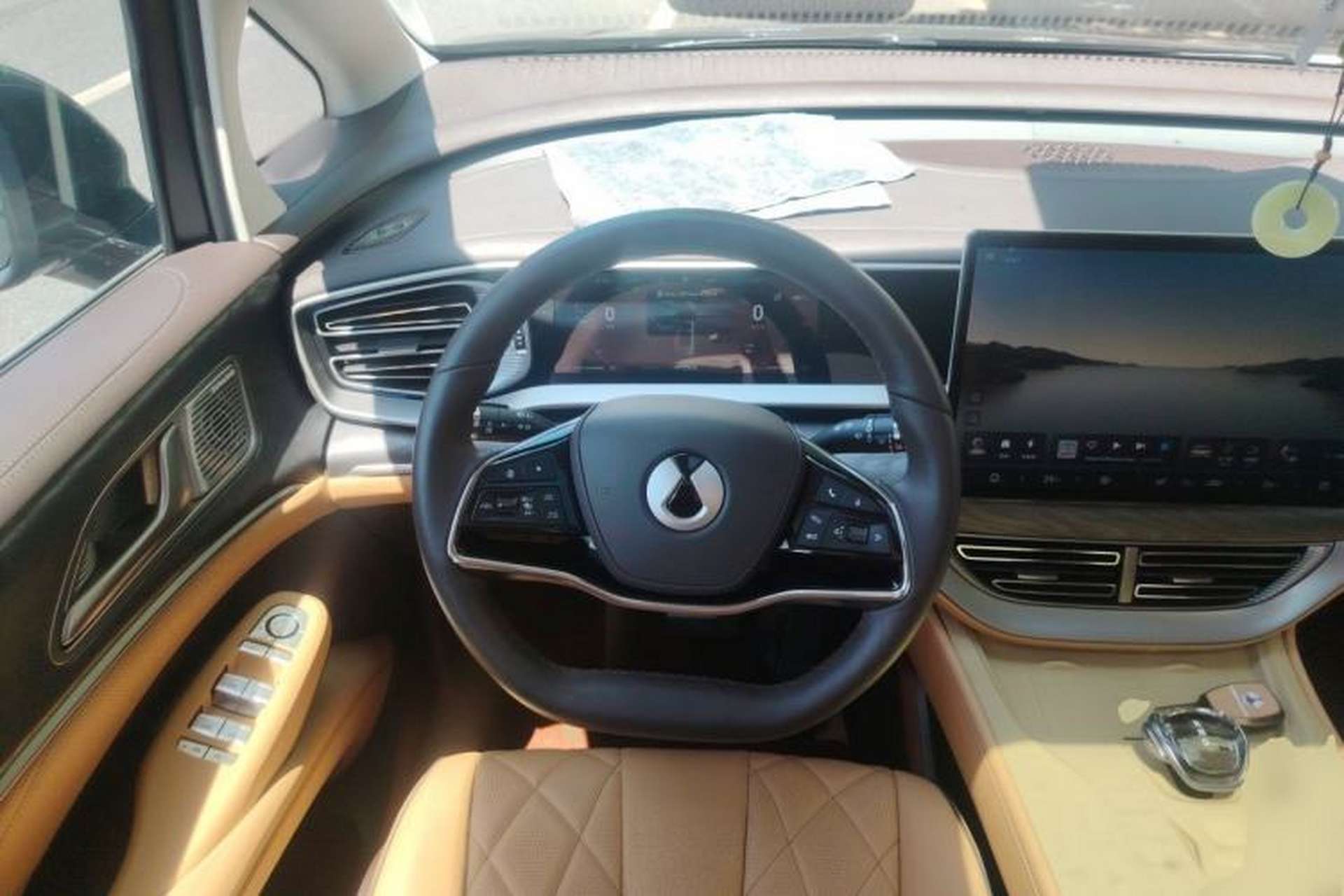 Used Denza D9 2024 DM-i 1050 Luxury Model Steering Wheel