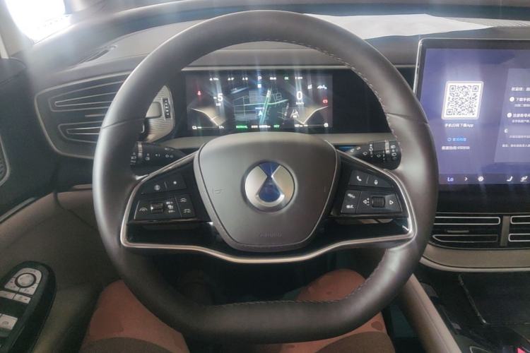 Used Denza D9 2024 DM-i 980 Four-Wheel Drive Prestige Model Steering Wheel