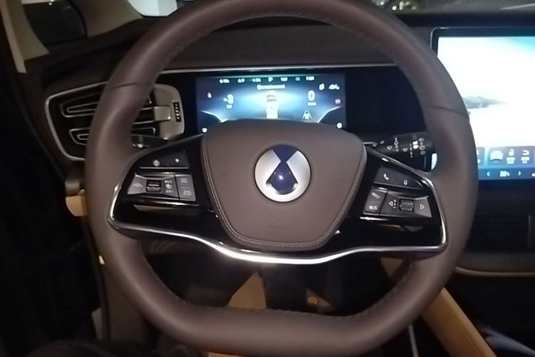 Used Denza D9 2024 DM-i 1050 Luxury Model Steering Wheel