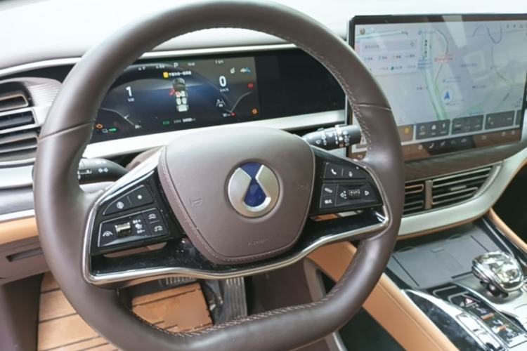 Used Denza D9 2024 DM-i 1050 Luxury Model Steering Wheel