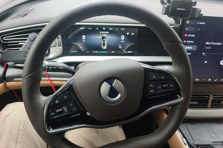 Used Denza D9 2024 EV 620 Premium Model Steering Wheel