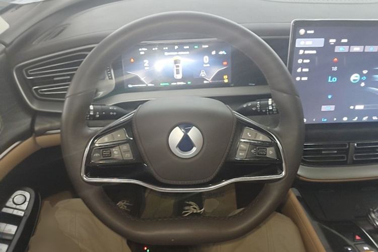Used Denza D9 2024 DM-i 1050 Luxury Model Steering Wheel