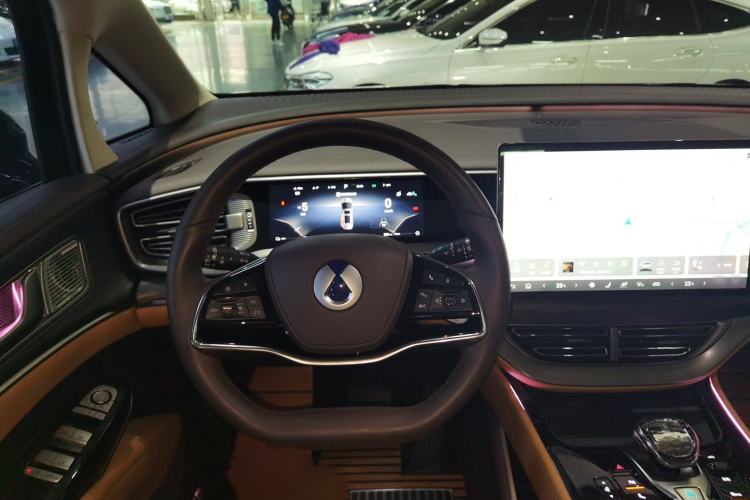 Used Denza D9 2024 DM-i 970 Luxury Model Steering Wheel