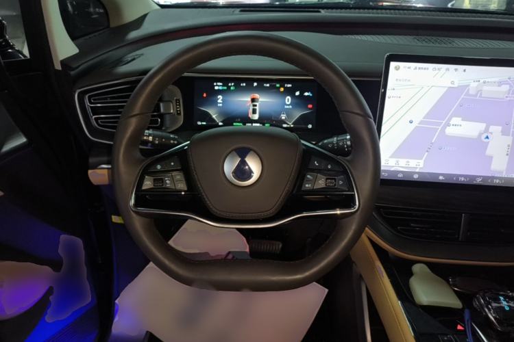Used Denza D9 2024 DM-i 980 Four-Wheel Drive Prestige Model Steering Wheel