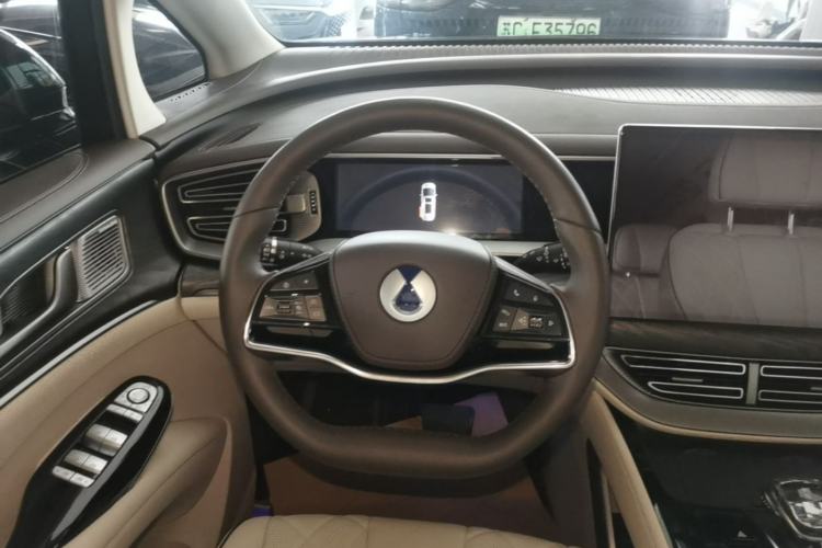 Used Denza D9 2024 DM-i 1050 Luxury Model Steering Wheel