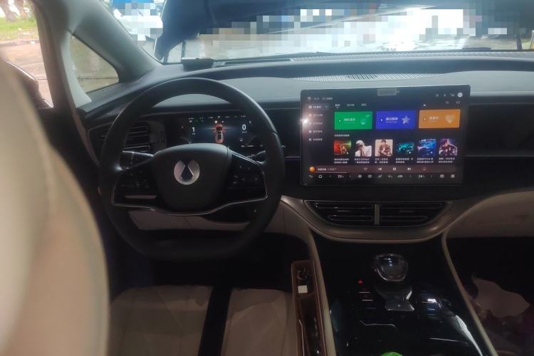 Used Denza D9 2024 DM-i 980 Four-Wheel Drive Prestige Model Steering Wheel