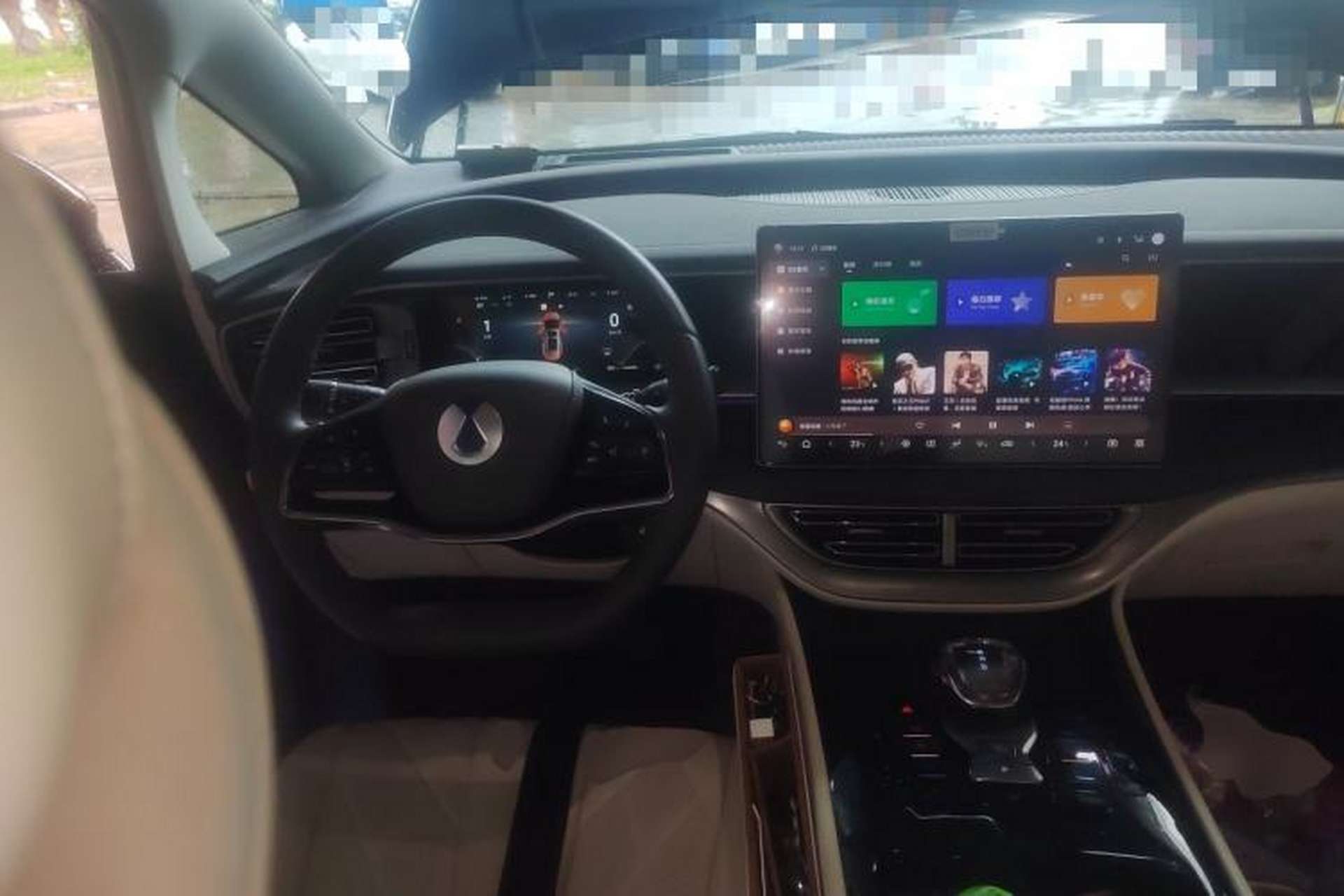 Used Denza D9 2024 DM-i 980 Four-Wheel Drive Prestige Model Steering Wheel