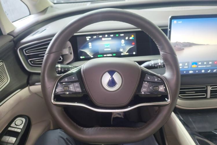 Used Denza D9 2024 PIONEER Four-Seat Pioneer Edition Steering Wheel